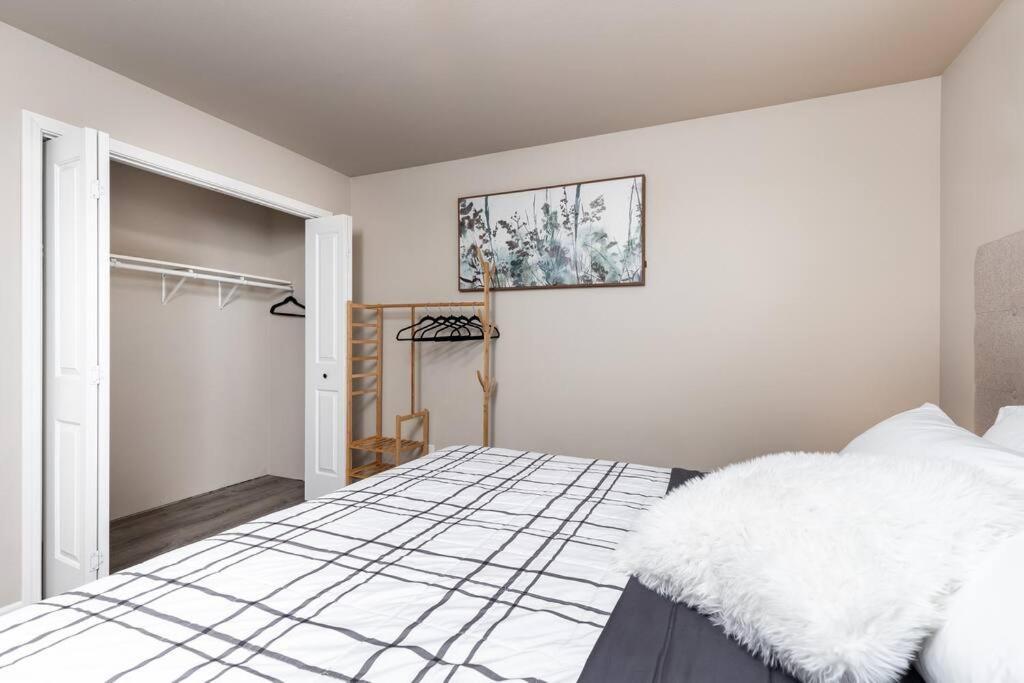 Birch Hill Retreat Great Location2+Garage+Aurora Villa Fairbanks Exterior photo